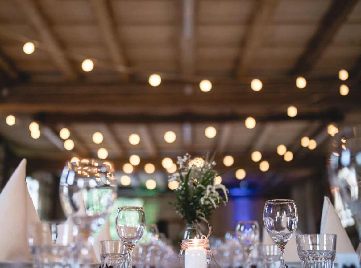 sala wiejska czy glamour na wesele